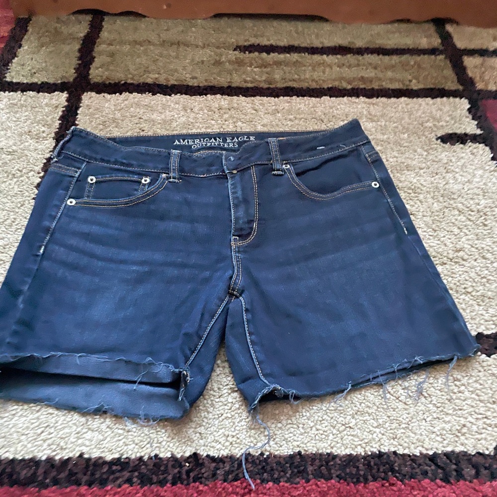 AE cut off stretch jean shorts size 10
